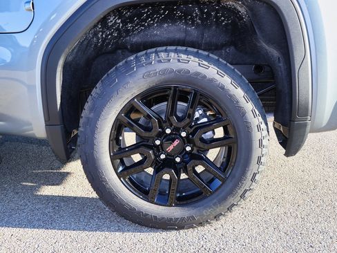 New 2026 GMC Sierra 1500 Elevation image 32