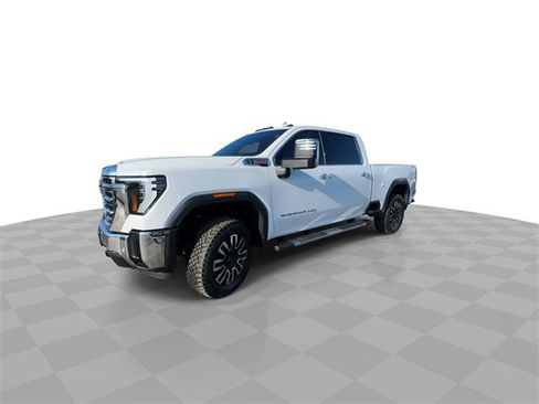 Used 2024 GMC Sierra 2500 SLT w/ SLT Premium Package image 4