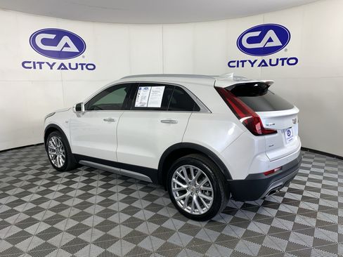 Used 2020 Cadillac XT4 Premium Luxury w/ Enhanced Visibility Package AWD/4WD image 5