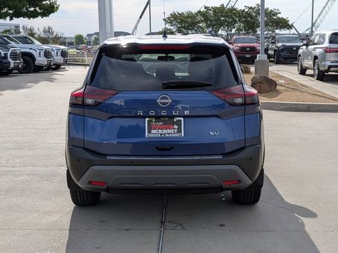 Used 2023 Nissan Rogue SV image 7