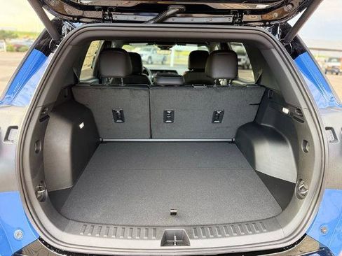 New 2026 GMC Terrain AT4 w/ Technology Package II AWD/4WD image 18