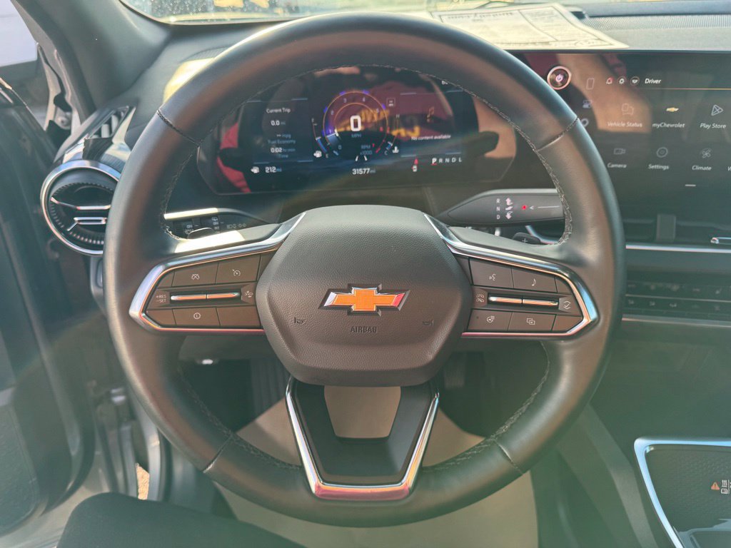 Used 2026 Chevrolet Equinox LT FWD image 12