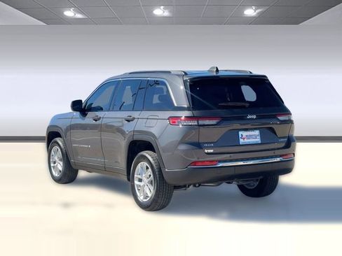 New 2026 Jeep Grand Cherokee Laredo image 3