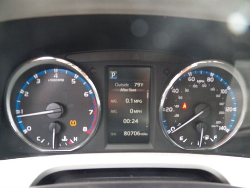 Used 2016 Toyota RAV4 XLE AWD/4WD image 23
