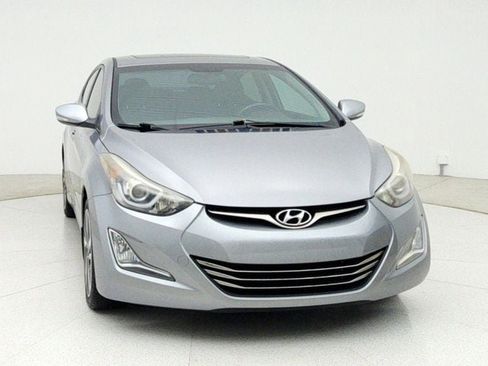 Used 2015 Hyundai Elantra Limited w/ Option Group 05 image 2