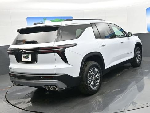 New 2026 Chevrolet Traverse LT image 5