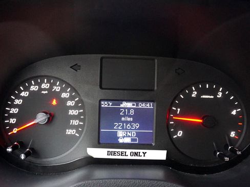 Used 2019 Freightliner Sprinter 170 image 15