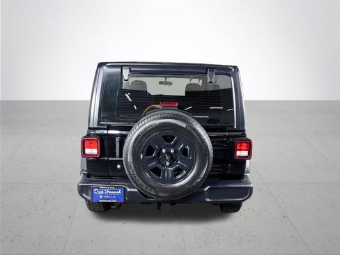 Used 2021 Jeep Wrangler Sport AWD/4WD image 7