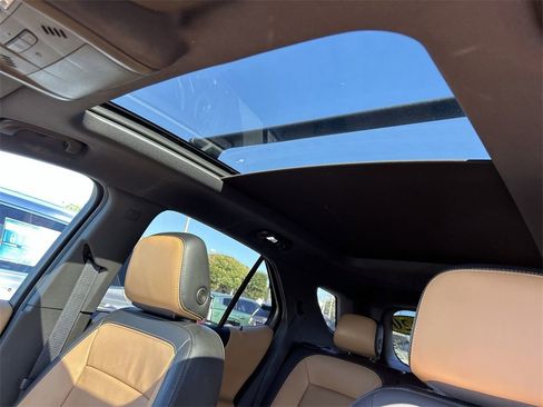 Used 2020 Chevrolet Equinox Premier image 31