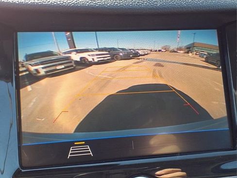 Used 2022 Chevrolet Trax LS w/ Tint and Cruise Package image 15