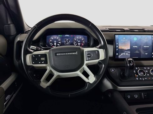 Used 2022 Land Rover Defender 110 S AWD/4WD image 24