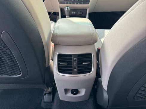 Used 2020 Hyundai Tucson SEL image 25