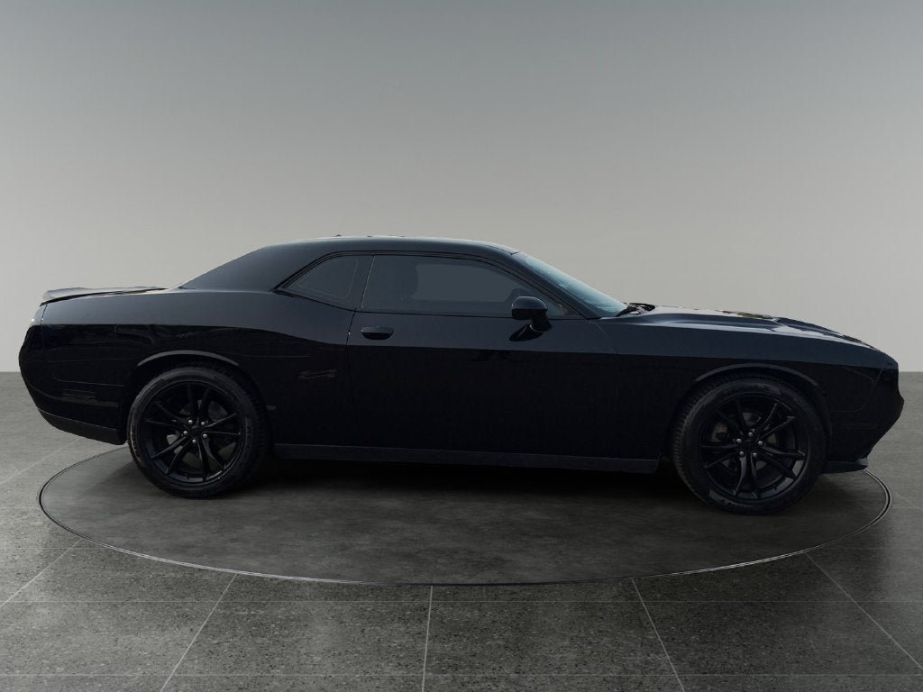 Used 2016 Dodge Challenger SXT w/ Blacktop Package RWD image 11