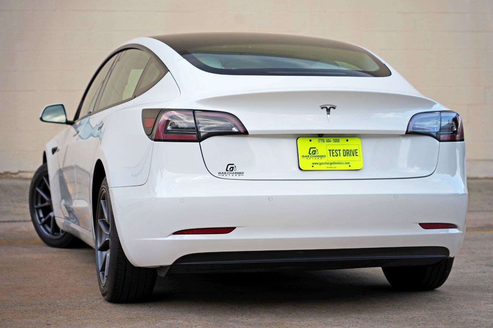 Used 2021 Tesla Model 3 Standard Range Plus RWD image 6