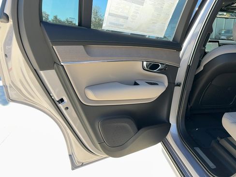 Used 2026 Volvo XC90 B6 Plus w/ Protection Package Premier AWD/4WD image 14