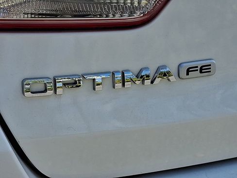 Used 2020 Kia Optima LX image 29