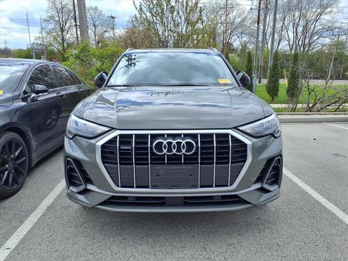 Used 2021 Audi Q3 2.0T Premium w/ Convenience Package AWD/4WD image 2