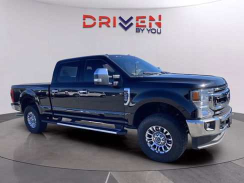 Used 2022 Ford F250 XLT w/ XLT Premium Package image 8