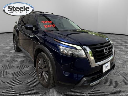 Used 2022 Nissan Pathfinder SL w/ SL Premium Package FWD image 7