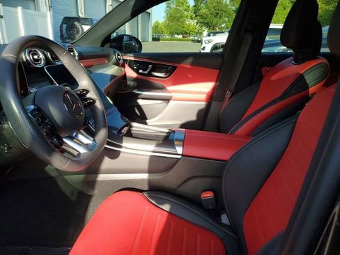 Used 2024 Mercedes-Benz GLC 43 AMG 4MATIC image 18