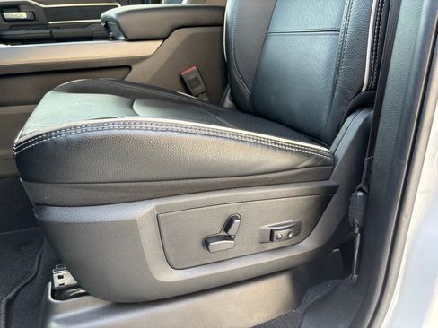 Used 2026 RAM 2500 Laramie w/ Night Edition image 36