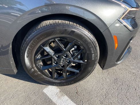 Used 2025 Kia K5 LXS image 32