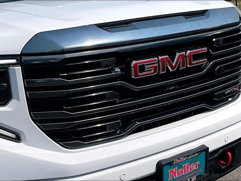 Used 2024 GMC Sierra 1500 AT4 w/ AT4 Preferred Package AWD/4WD image 29