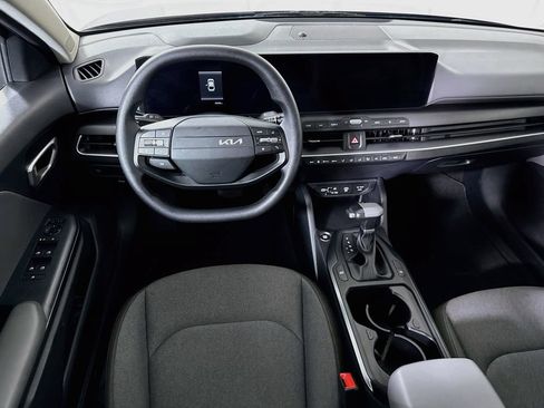 Used 2025 Kia K4 FWD image 4
