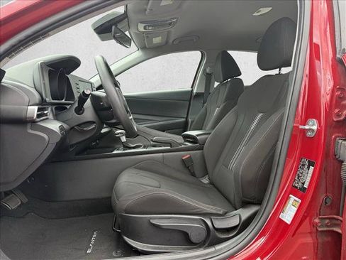 Certified 2023 Hyundai Elantra SEL FWD image 10