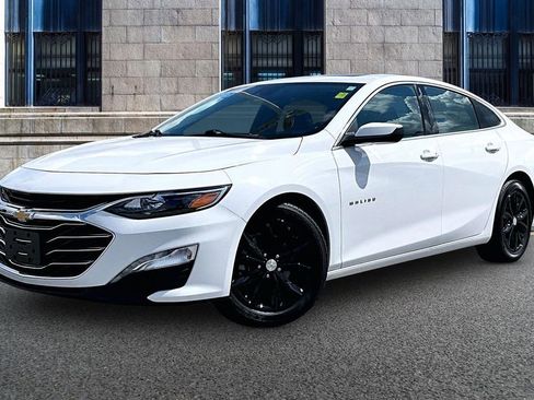 Used 2023 Chevrolet Malibu LT FWD image 2