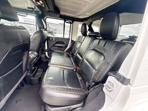 Used 2021 Jeep Wrangler Unlimited Sahara image 27