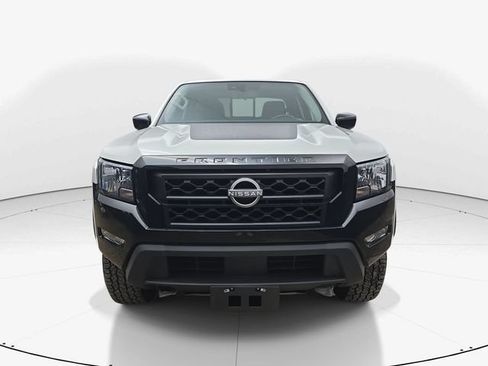 Used 2024 Nissan Frontier SV w/ Hardbody Edition AWD/4WD image 12