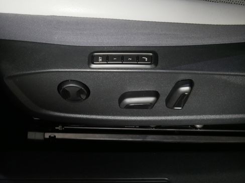 Certified 2022 Volkswagen ID.4 Pro S image 20