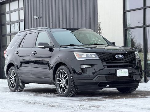 Used 2018 Ford Explorer Sport image 4