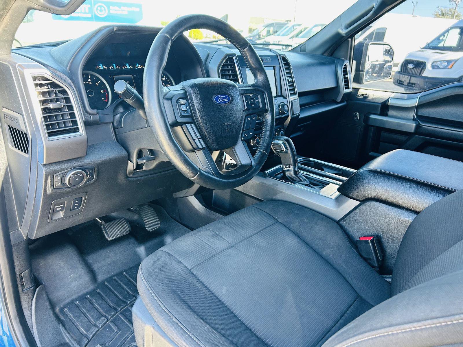 Used 2017 Ford F150 XLT w/ Equipment Group 302A Luxury AWD/4WD image 10