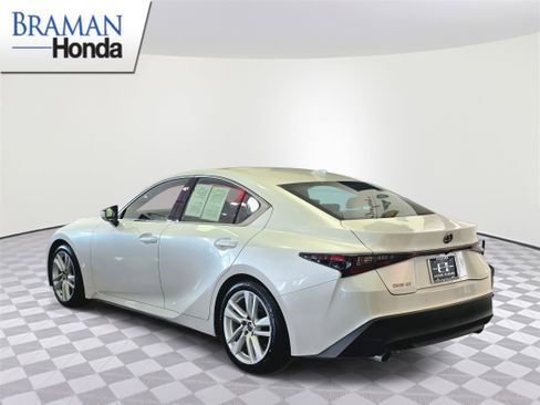 Used 2023 Lexus IS 300 w/ Comfort Package image 4