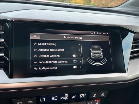 Used 2022 Audi Q4 e-tron Premium Plus w/ Premium Plus image 30