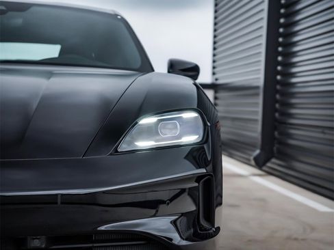 Certified 2025 Porsche Taycan image 14