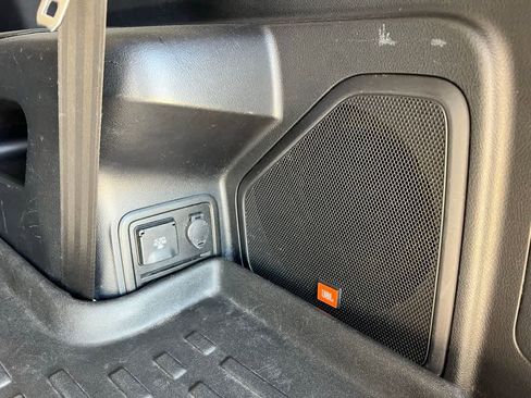 Used 2020 Toyota 4Runner Limited image 26