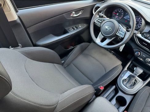 Used 2020 Kia Forte LXS image 15