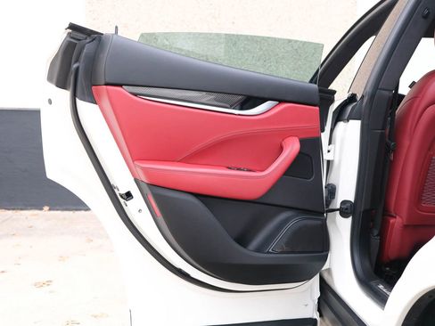 Used 2017 Maserati Levante S image 25