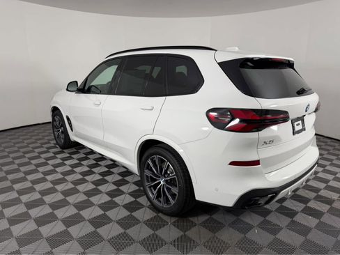 New 2026 BMW X5 xDrive40i w/ M Sport Package image 6