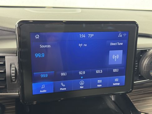 Used 2021 Ford Explorer Limited w/ Equipment Group 301A AWD/4WD image 22