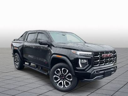 Used 2025 GMC Canyon AT4 w/ Nightfall Edition