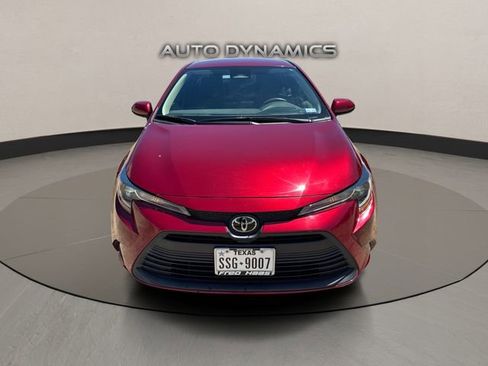 Used 2023 Toyota Corolla LE image 2