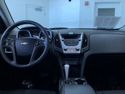 Used 2015 Chevrolet Equinox LS image 17