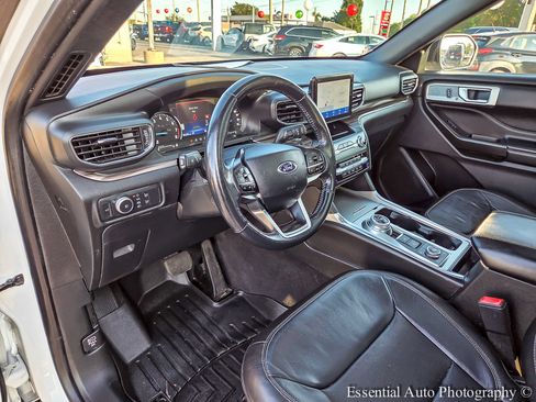Used 2020 Ford Explorer Limited image 8