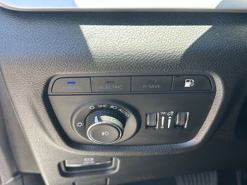Used 2024 Jeep Grand Cherokee Limited 4xe AWD/4WD image 32