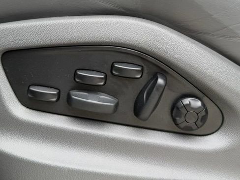 Used 2022 Porsche Cayenne E-Hybrid image 12