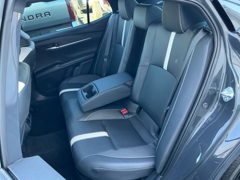 Certified 2025 Toyota Camry SE image 17